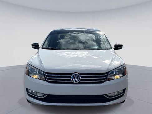 Used 2015 Volkswagen Passat 1.8T Sport image 8