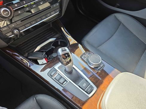 Used 2017 BMW X3 sDrive28i image 13