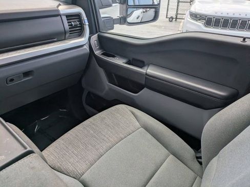 Used 2025 Ford F250 XLT image 15