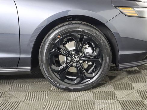 Used 2025 Honda Accord SE image 11
