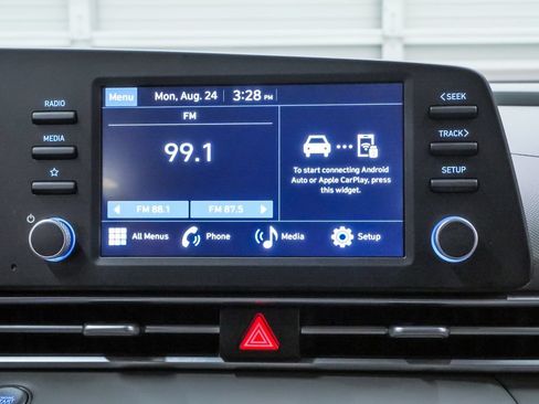 Certified 2026 Hyundai Elantra Sport FWD image 16