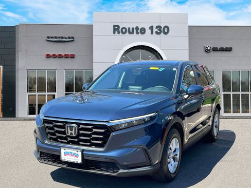 Used 2024 Honda CR-V LX image 2