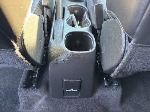 Certified 2022 Chevrolet Trax LT w/ LT Convenience Package image 31