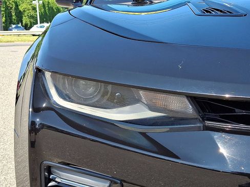 Used 2016 Chevrolet Camaro SS image 9