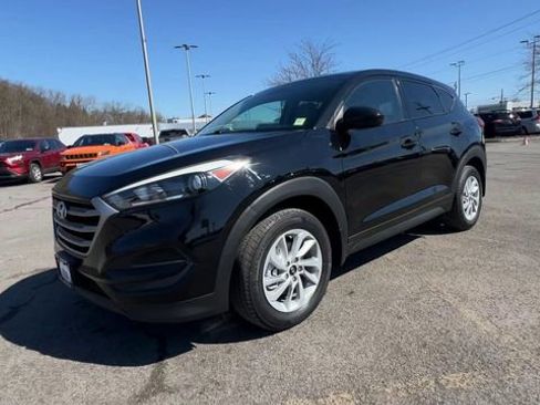 Used 2018 Hyundai Tucson SE image 4