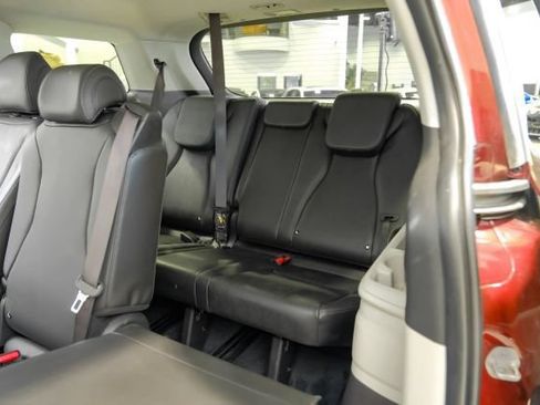 Used 2023 Kia Carnival LX FWD image 51