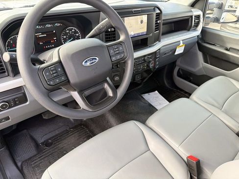 New 2026 Ford F350 XL w/ XL Chrome Package image 7