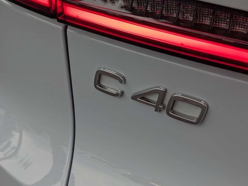 Used 2024 Volvo C40 Recharge Core AWD/4WD image 15