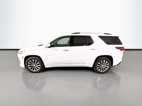Used 2023 Chevrolet Traverse Premier image 4