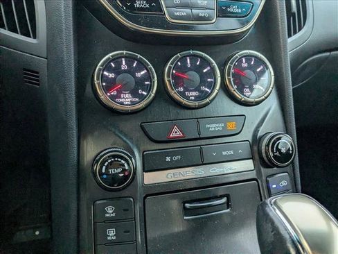 Used 2014 Hyundai Genesis 2.0T image 10