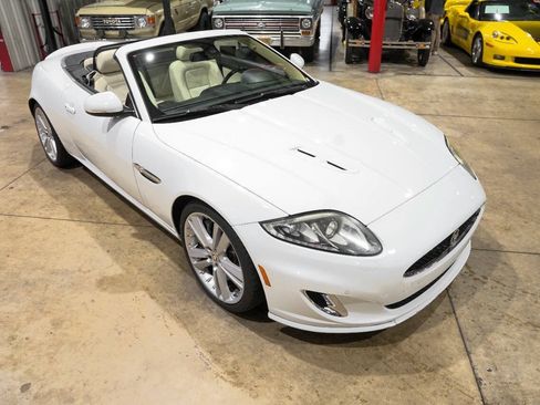 Used 2014 Jaguar XKR R RWD image 14