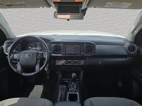 Used 2022 Toyota Tacoma SR w/ SR Convenience Package RWD image 10