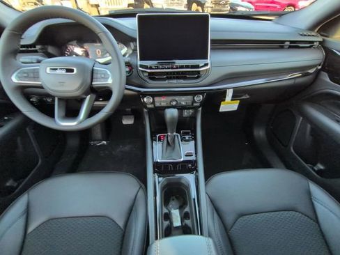 New 2026 Jeep Compass Latitude AWD/4WD image 14