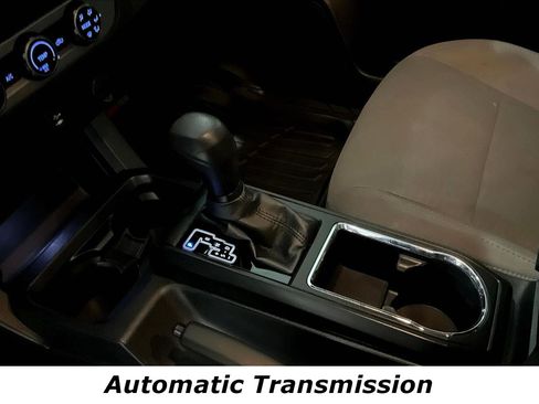 Used 2018 Toyota Tacoma SR RWD image 18