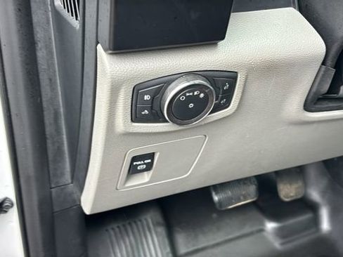 Used 2019 Ford F150 XL w/ Equipment Group 101A Mid AWD/4WD image 9