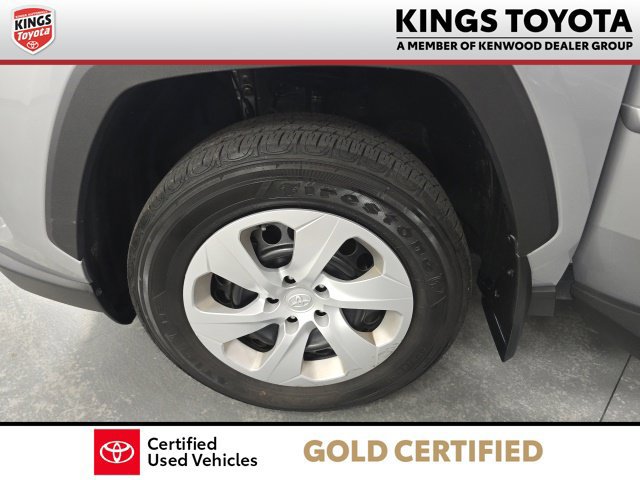 Certified 2024 Toyota RAV4 LE AWD/4WD image 18