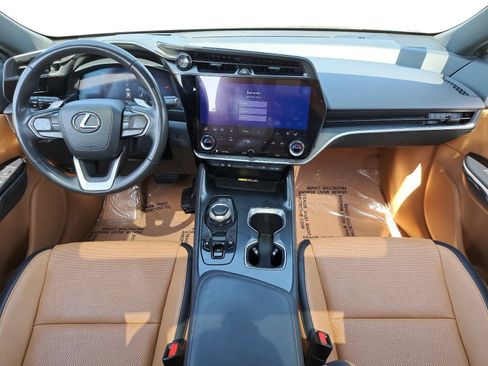 Used 2023 Lexus RZ 450e Premium w/ Technology Package AWD/4WD image 9
