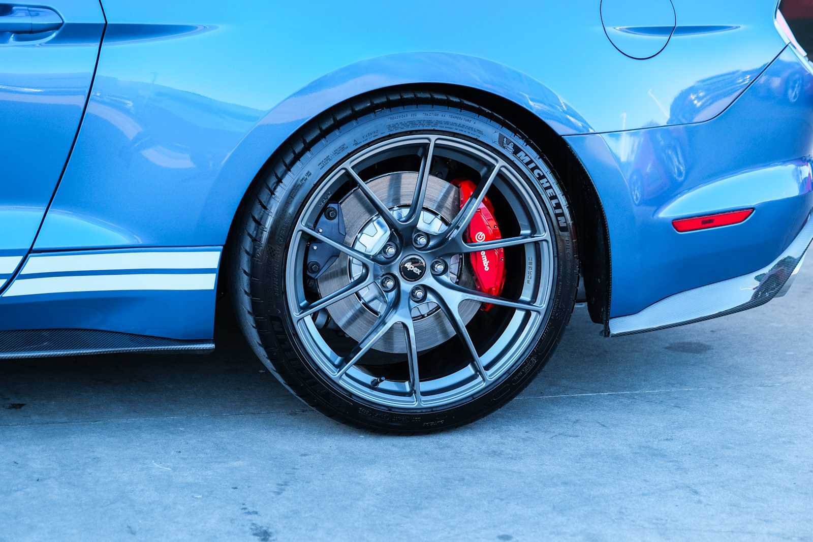 Used 2020 Ford Mustang Shelby GT500 w/ Technology Package RWD image 26