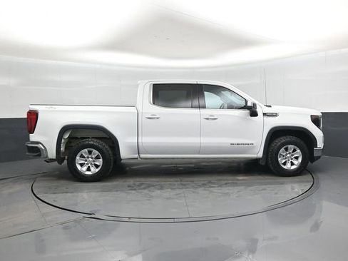 Used 2023 GMC Sierra 1500 SLE AWD/4WD image 2