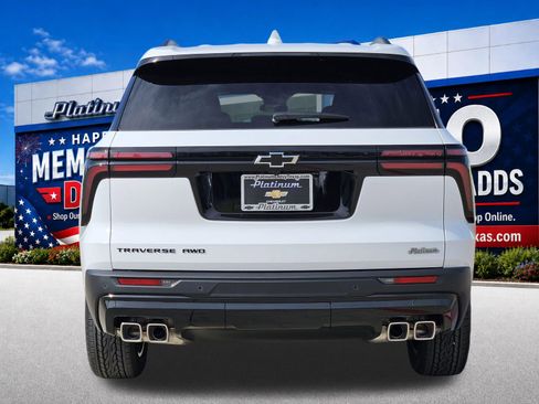 New 2026 Chevrolet Traverse LT w/ Midnight/Sport Edition AWD/4WD image 8