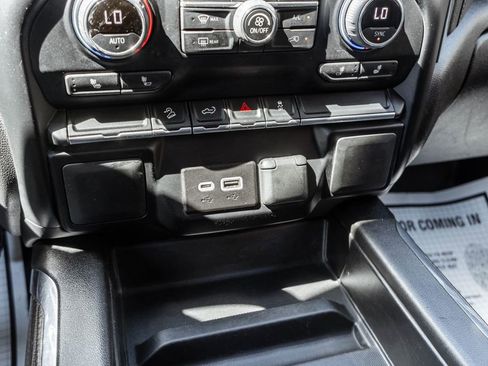 Used 2022 Chevrolet Silverado 1500 LT Trail Boss w/ Bed Protection Package AWD/4WD image 9