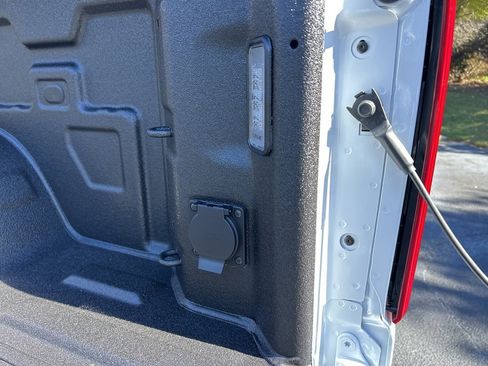 New 2026 Chevrolet Silverado 1500 LTZ w/ Z71 Off-Road Package image 27