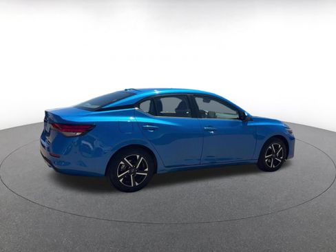 Used 2025 Nissan Sentra SV FWD image 14