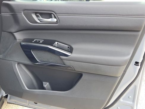New 2026 Nissan Pathfinder Platinum AWD/4WD image 7