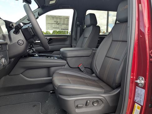 New 2025 Chevrolet Suburban High Country image 16