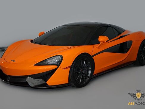 Used 2018 McLaren 570S Spider image 3