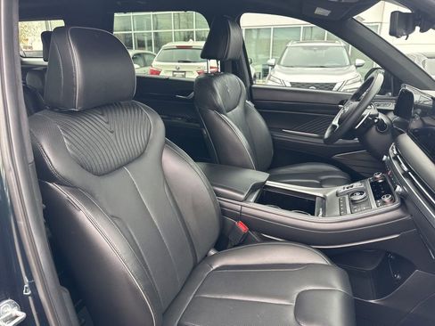 Used 2024 Hyundai Palisade Calligraphy image 18