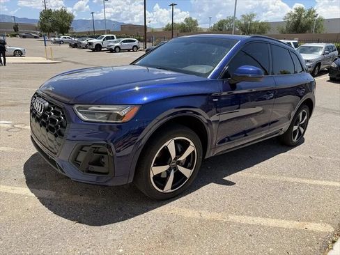 Used 2023 Audi Q5 2.0T Premium Plus w/ Premium Plus Package AWD/4WD image 3