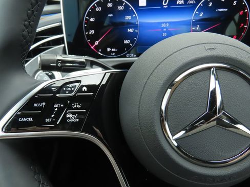 Certified 2025 Mercedes-Benz E 450 4MATIC Sedan image 11