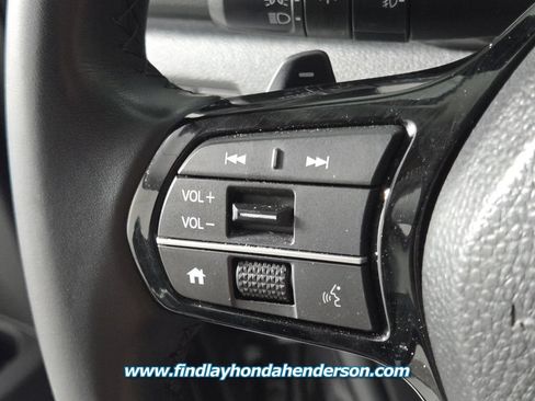 Used 2024 Honda Pilot EX-L image 27