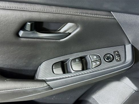 Certified 2025 Nissan Sentra S image 22