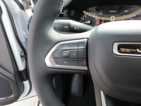 New 2026 Jeep Compass Latitude image 18