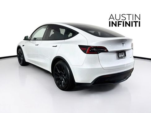 Used 2023 Tesla Model Y Long Range AWD/4WD image 5