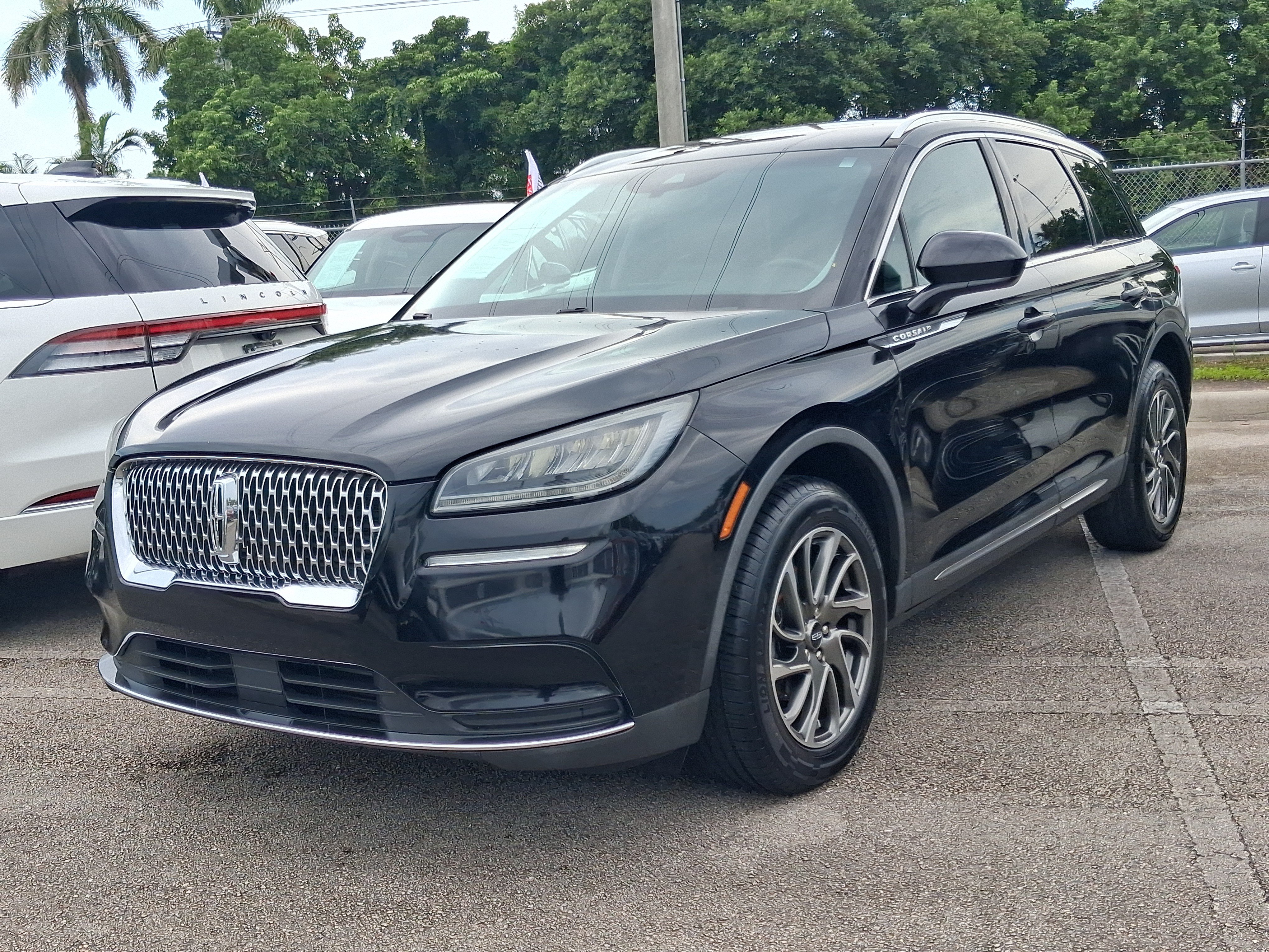 Used 2021 Lincoln Corsair FWD image 2