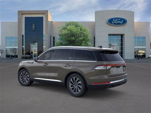 New 2026 Lincoln Aviator 2WD image 4