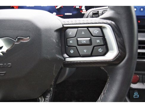 Used 2025 Ford Mustang Coupe RWD image 15