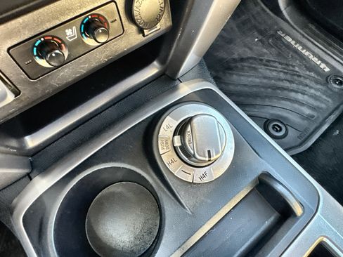 Used 2015 Toyota 4Runner SR5 image 35