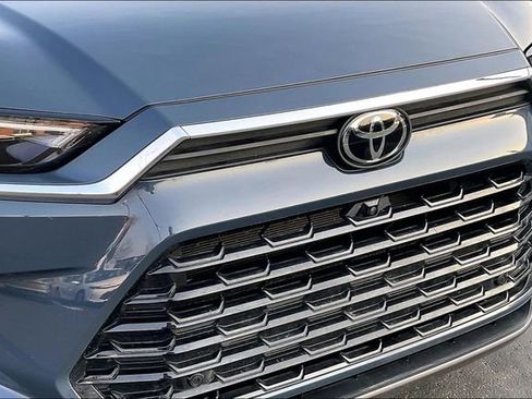 Used 2024 Toyota Grand Highlander Platinum image 31