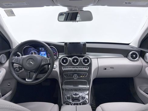 Used 2018 Mercedes-Benz C 300 4MATIC Sedan image 2