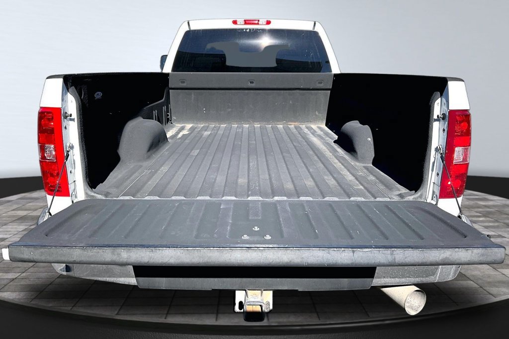 Used 2007 Chevrolet Silverado 2500 LT w/ 2LT Audio Package RWD image 24