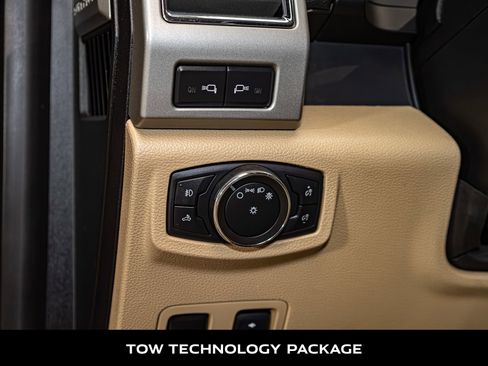 Used 2017 Ford F350 Lariat w/ Lariat Ultimate Package AWD/4WD image 7