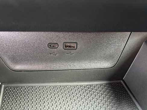 Used 2025 Chevrolet Equinox LT image 16