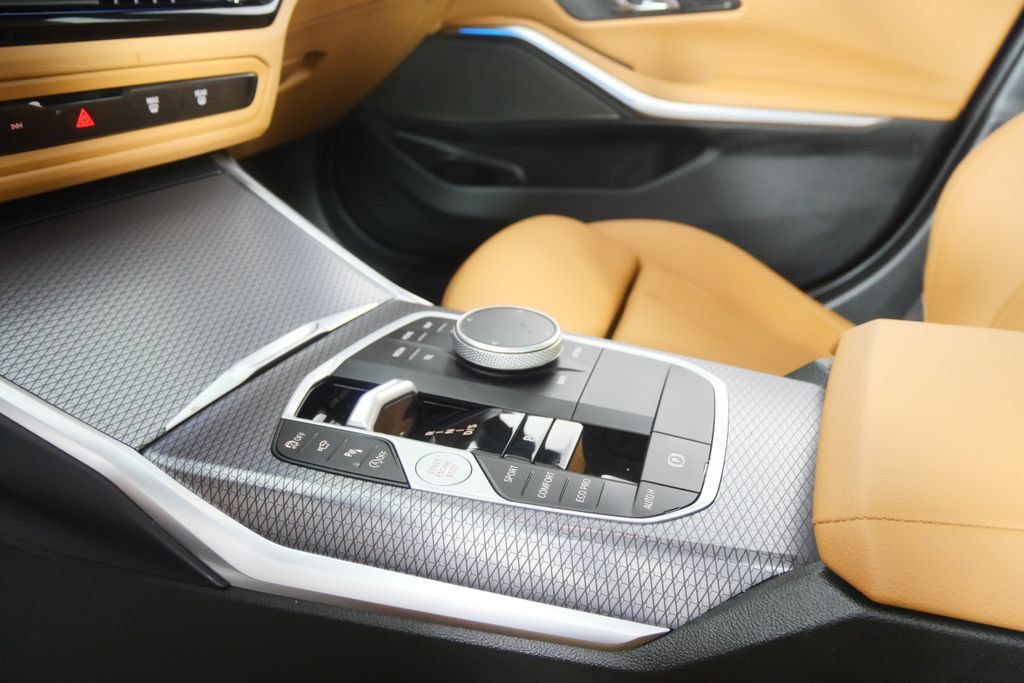 Used 2026 BMW M340i RWD image 23