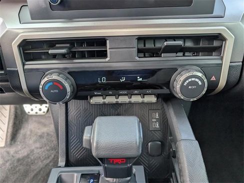 Used 2024 Toyota Tacoma TRD Sport image 12