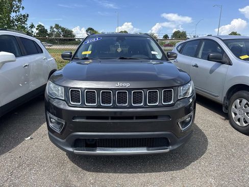 Used 2021 Jeep Compass Limited FWD image 2