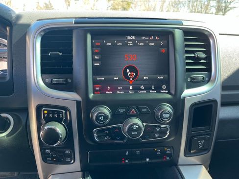 Used 2018 RAM 1500 Big Horn image 24